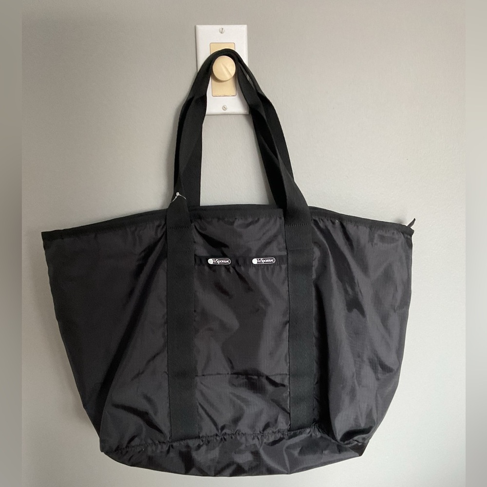 LeSportsac Black Nylon packable tote and Pouch